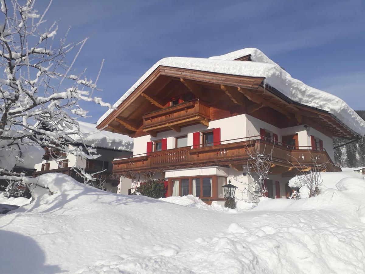 Appartamento Haus Erika Brixen im Thale Esterno foto